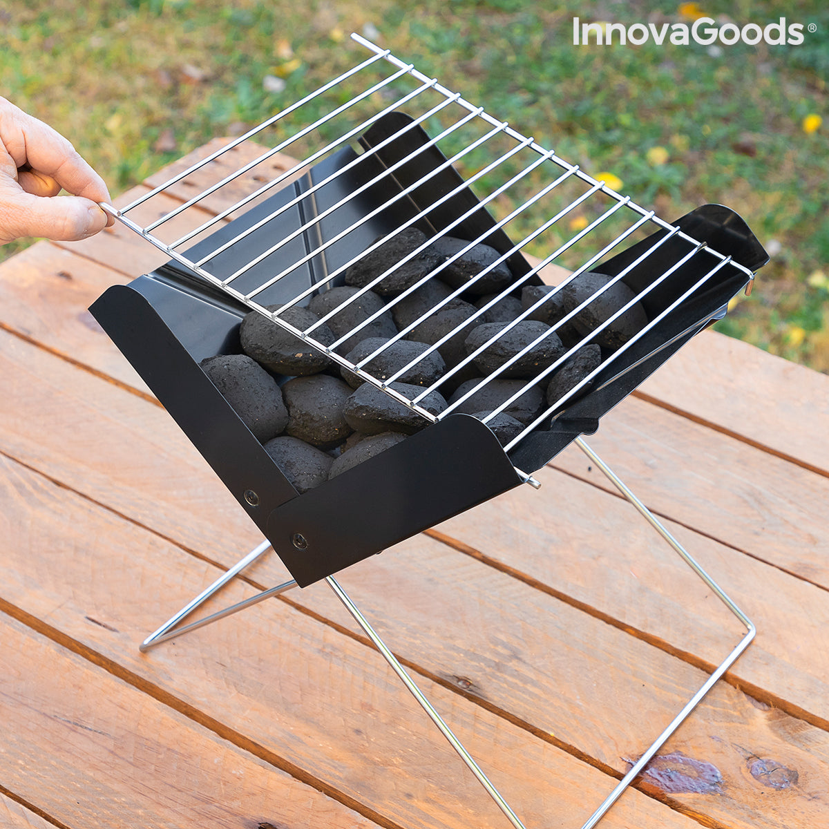 Mini Vikbar Bärbar Grill för Charcoal Foldecue InnovaGoods